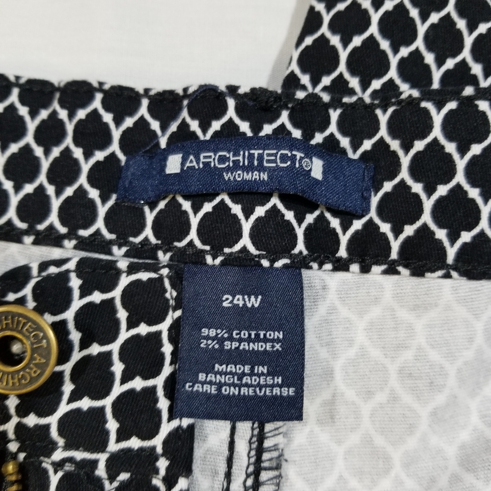 Architect Women's Capris, Sz. 24W - Picture 4 of 5